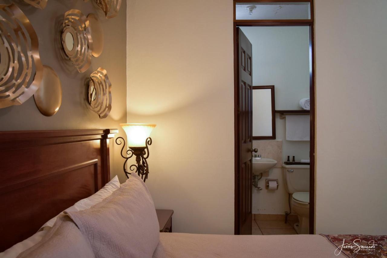 Del Centro Hotel Bernal Kültér fotó